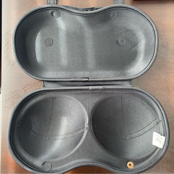 Bra Travel Carrying Case - Picture 3 of 3